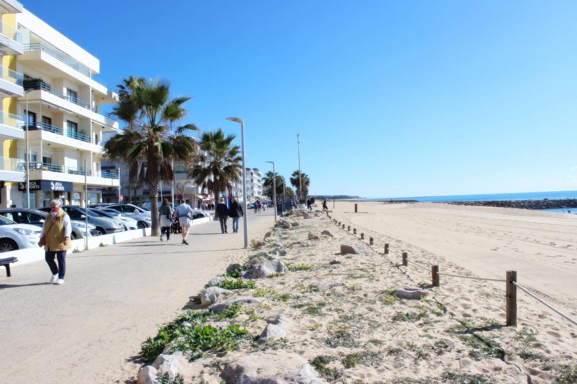 Quarteira Mar - Beach Front Exterior photo
